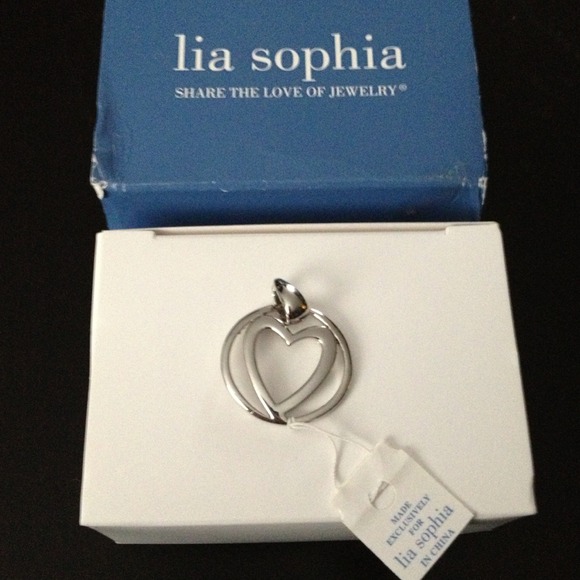 Lia Sophia pendant