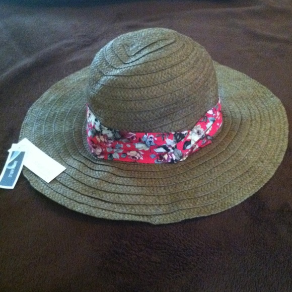 New Sun or Beach Hat