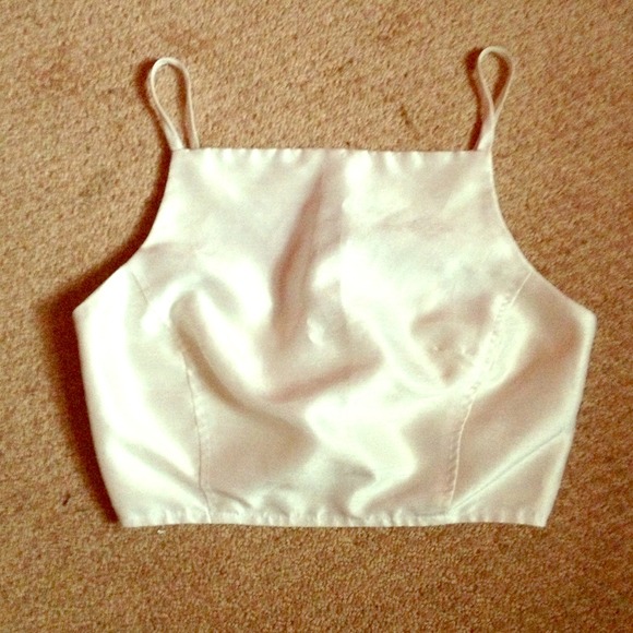 White boustier
