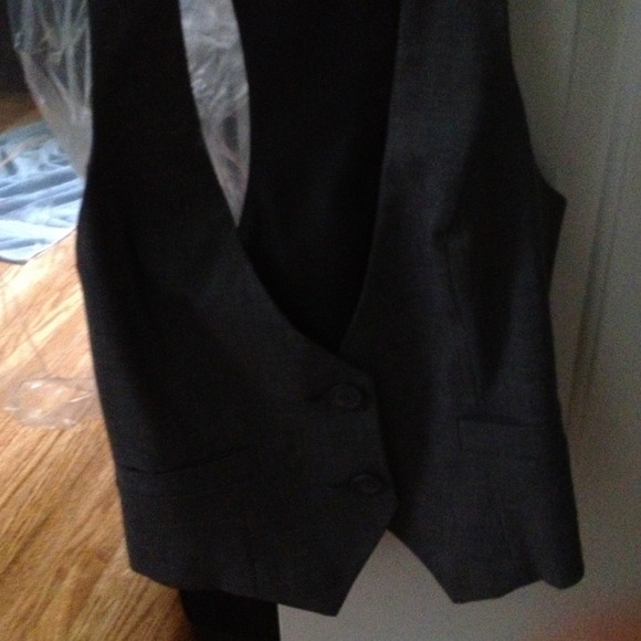 Sold Express Signature vest - Picture 2 of 2