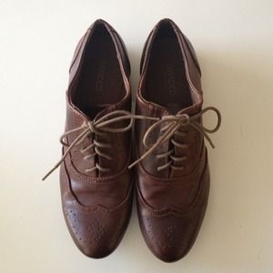 REDUCED⏬Brown Oxford Shoes