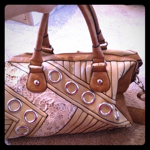 Nicole Lee tan and nude purse