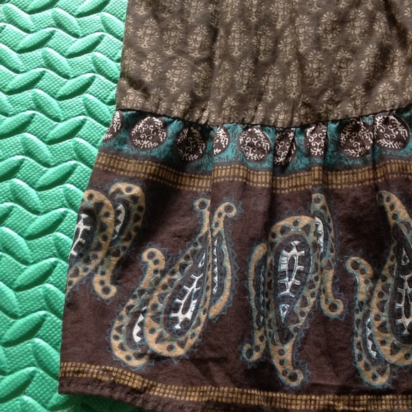 🎉😍🎉😍🎉BEAUTIFUL TIMELESS DRESS 🎉😍🎉😍 - Picture 3 of 4