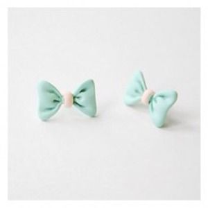 Little Bow Earrings