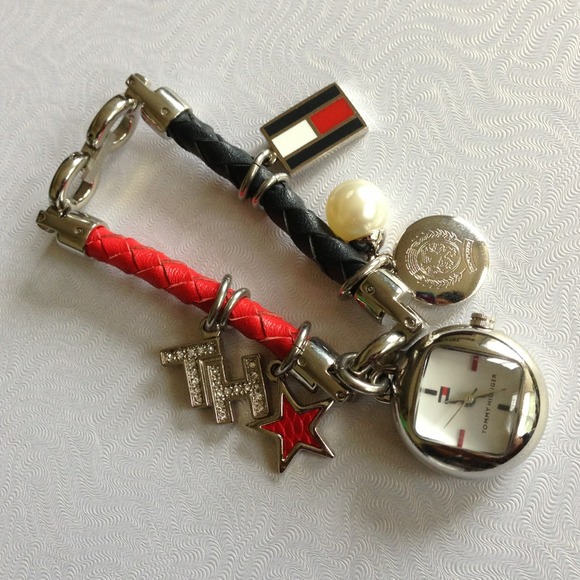 ⌚ Tommy Hilfiger Bracelet Watch ⌚