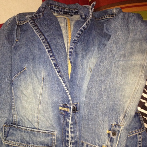 Gap blue jean fitted jacket