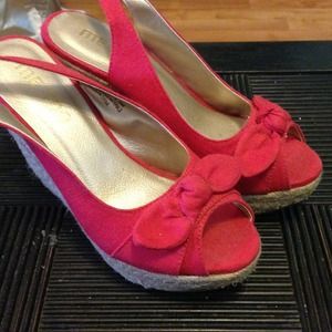 Me Too Red open-toe slingback espadrilles -