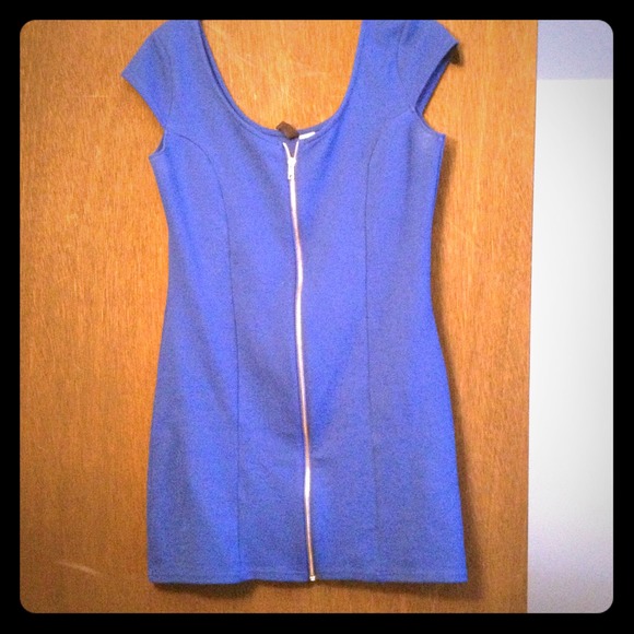 Zip bodycon dress