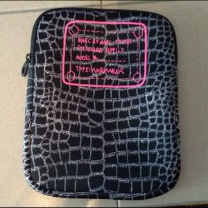 AUTHENTIC MARC BY MARC JACOBS IPAD SLEEVE CASE