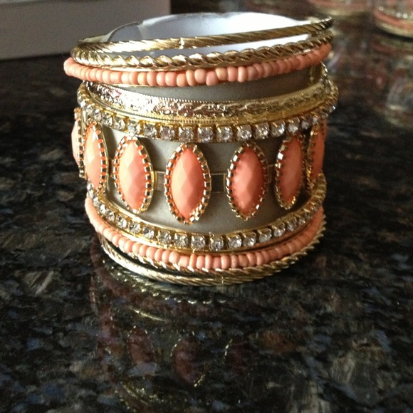 Coral and gold fashion bangle