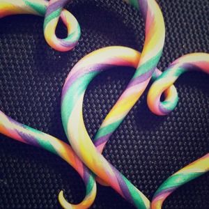 Heart shaped 2g earrings