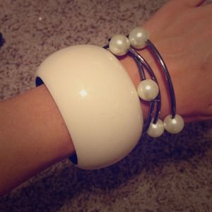 Chunky White Bracelet