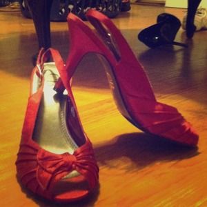 C.B. collection Heels