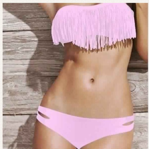 🎈REDUCED PRICE 🎈Pink fringe bikini