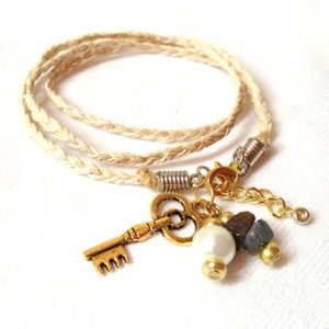 Hemp Braided Wrap Bracelet w. Stones & Key Charms
