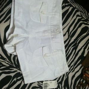Sold in bundle!     new!!! white forever 21 shorts