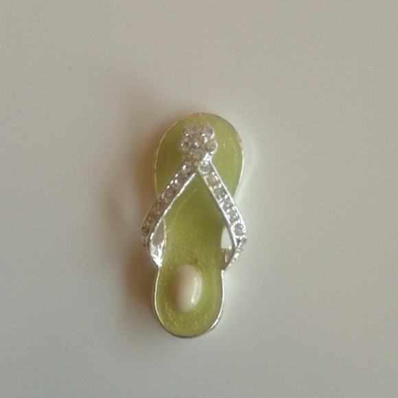 Flip flop charm NWOT