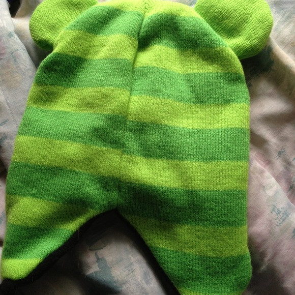 Frog hat - Picture 4 of 4