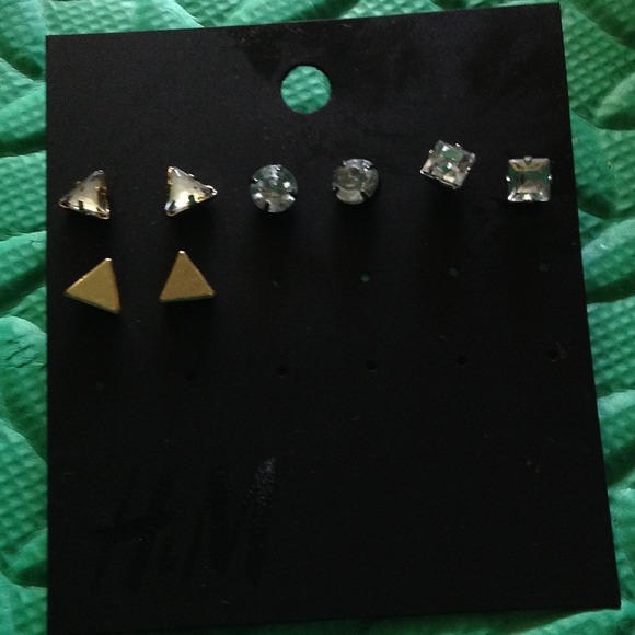 🎉💢🎉😍EARRINGS & HAIR BOWS💢😍🎉💢 - Picture 4 of 4