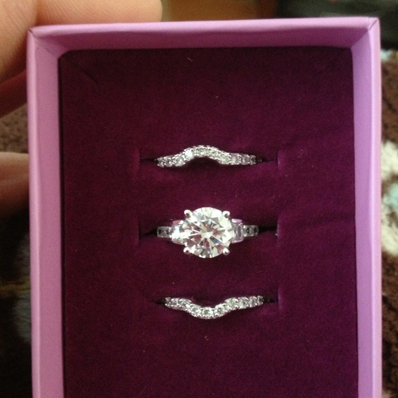 Size 6 wedding ring