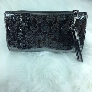 💥REDUCED💥 NWOT Michael Kors Make Up Bag