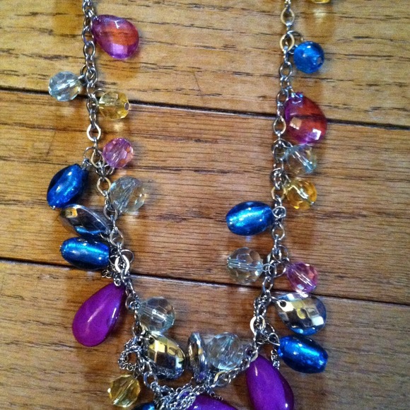 Colorful necklace - Picture 2 of 2