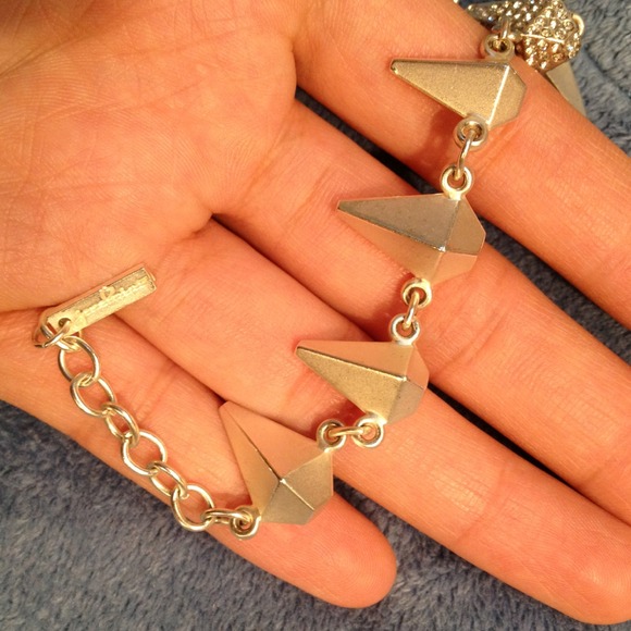 Jewelmint Silver Swan - Picture 3 of 4