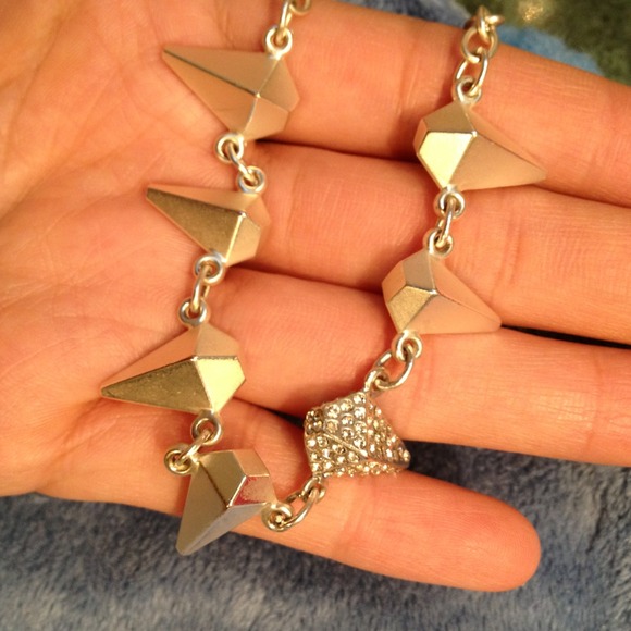 Jewelmint Silver Swan - Picture 4 of 4