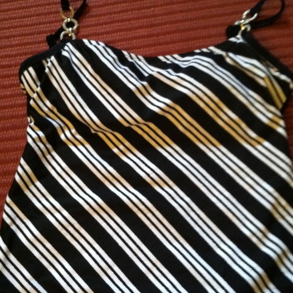 Macy's bathing suit - Picture 3 of 3