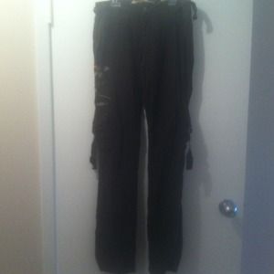 Da Nang cargo pants.