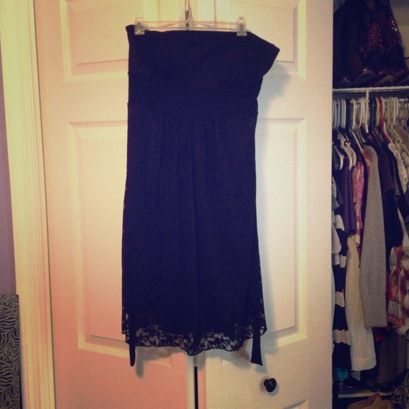 Black strapless dress