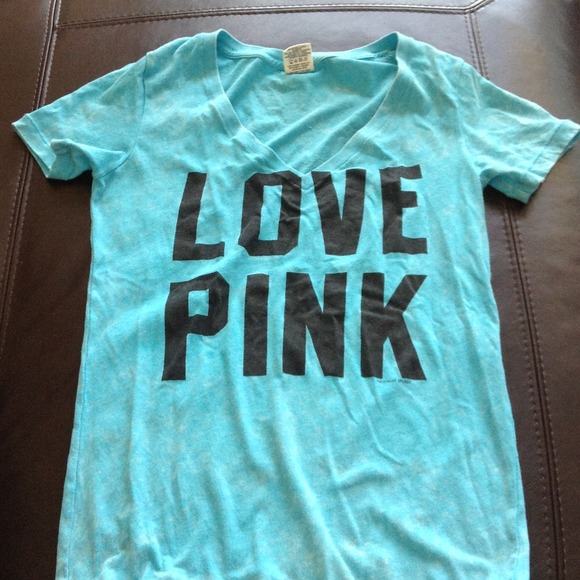 TRADED- short sleeved top. TRADED
