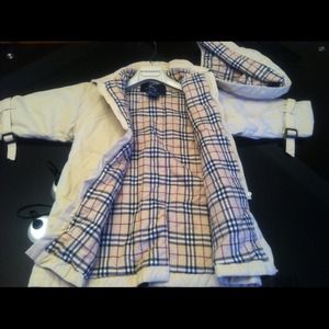 Sold !Authentic kids Burberry coat