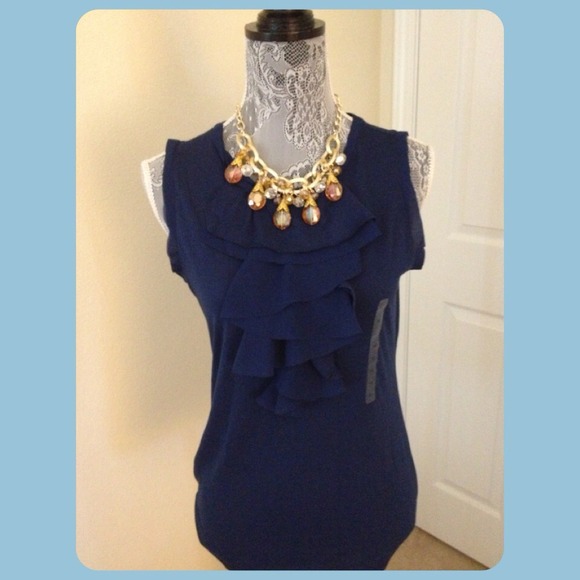 ⬇REDUCED⬇Ann Taylor Dark Blue Top🎀 $29