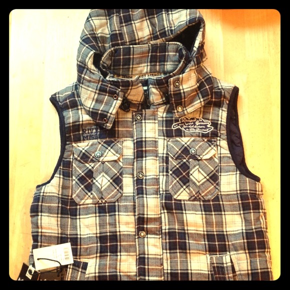 NWT Men's Vest.