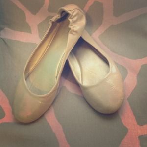 X APPEAL Nude Flats