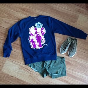 pullover sweater size Medium