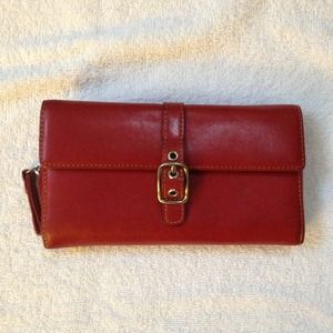 💢SOLD💢💢Coach red leather wallet