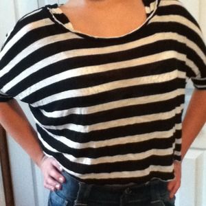black&white striped shirt w/t hood light material