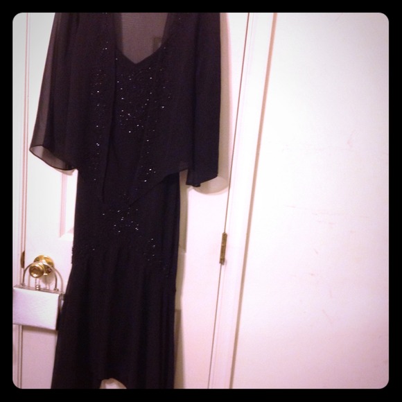 Glamorous Elegant Black Evening Gown with Jacket