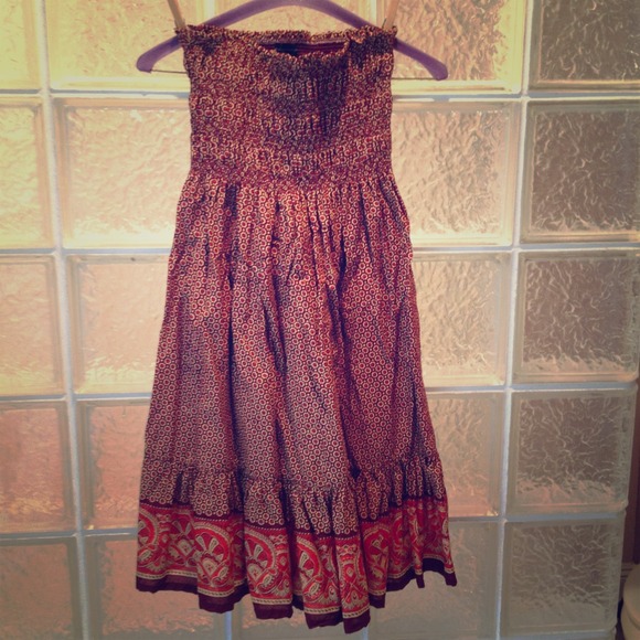 Victoria's Secret (Moda) strapless dress