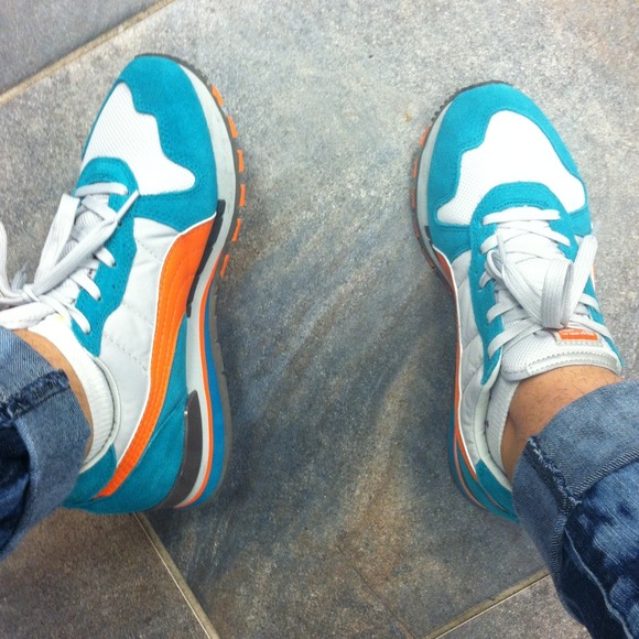 Gently used - Picture 1 of 4