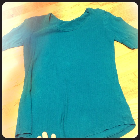 Basic Pretty 1/4 Sleeve Top