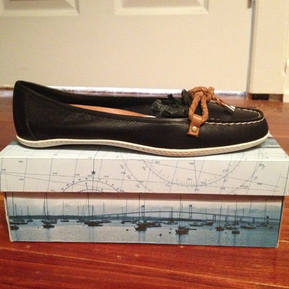 Sperry Topsider leather navy blue and brown