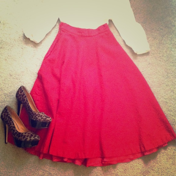 ❌SOLD❌Vintage Red Wool Circle Skirt