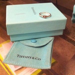 100% authentic !! Tiffany & co. Heart ring!