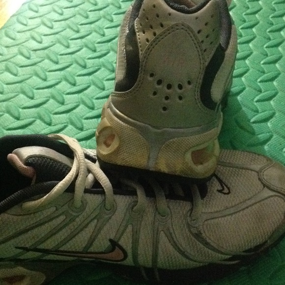 💢🎉💢🎉💢NIKE AIR MAX SNEAKERS - Picture 3 of 4