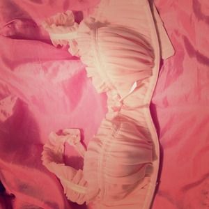 CUTE ruffle pink bra
