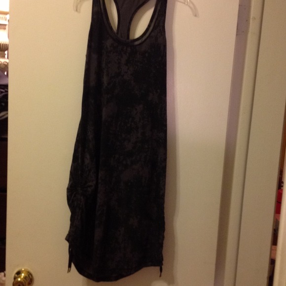 Lululemon dress Size 6