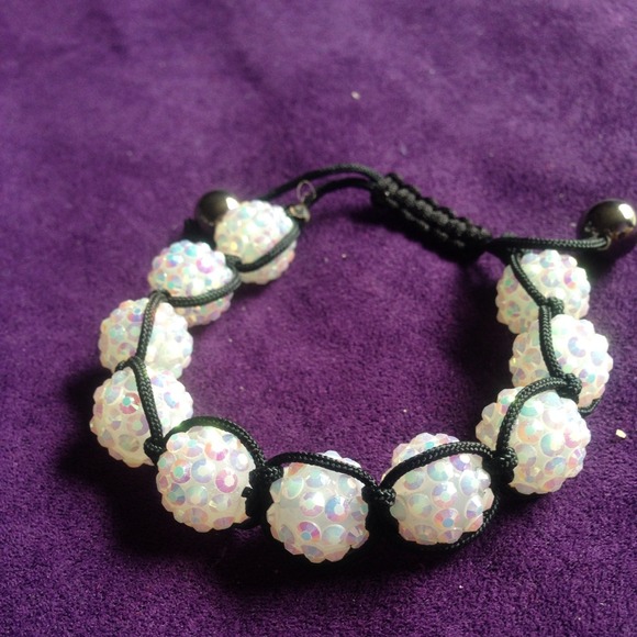 Bracelets - Picture 2 of 4